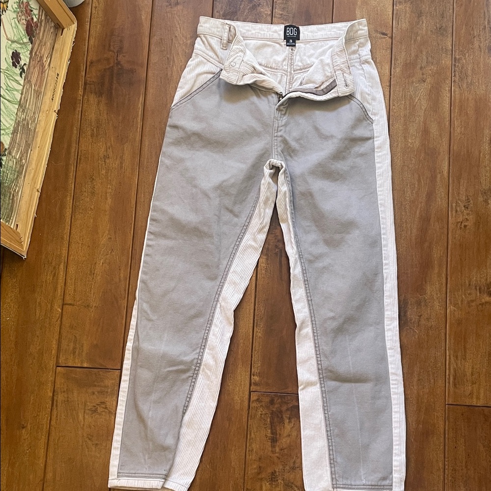 BDG Women's Gray and Cream Cargo Pants